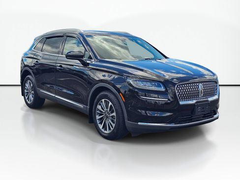 Used 2022 Lincoln Nautilus AWD w/ Premium Package image 5