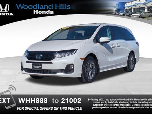 Used 2025 Honda Odyssey Touring image 1