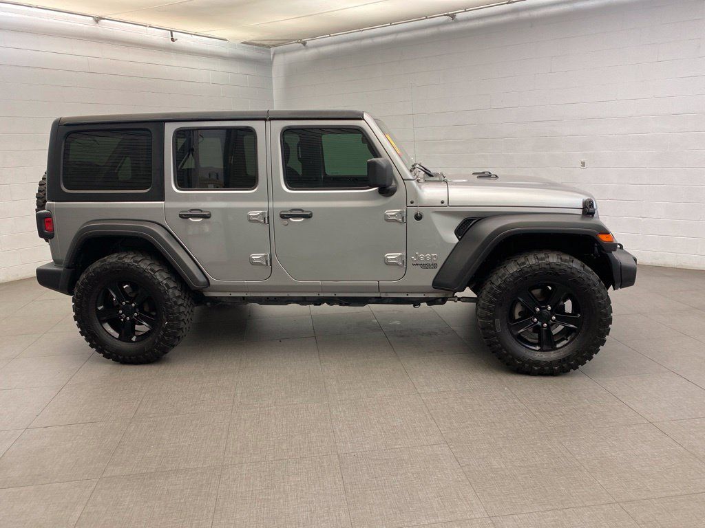 Used 2019 Jeep Wrangler Unlimited Sport S AWD/4WD image 9