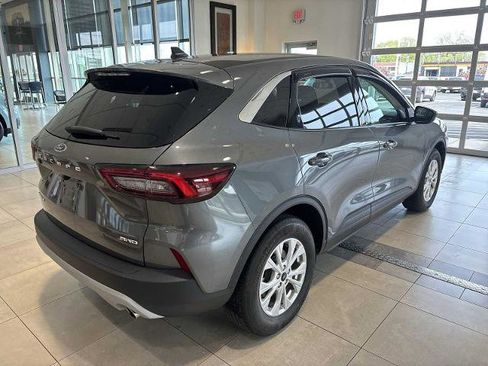 Certified 2023 Ford Escape Active AWD/4WD image 3