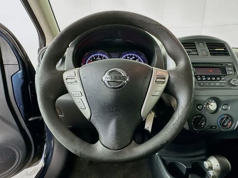 Used 2015 Nissan Versa SV image 15