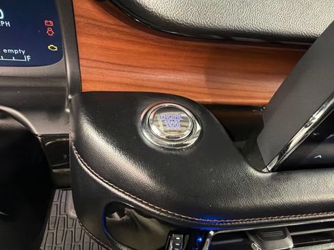 Used 2020 Lincoln Aviator Reserve w/ Equipment Group 202A AWD/4WD image 25