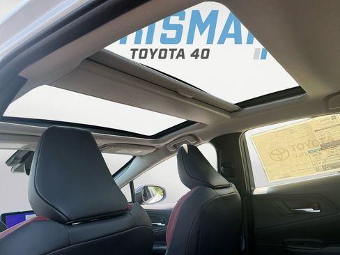 New 2025 Toyota Prius Plug-In Hybrid image 19