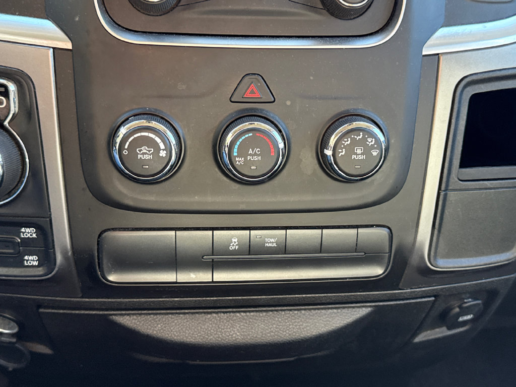 Used 2021 RAM 1500 Classic SLT AWD/4WD image 24