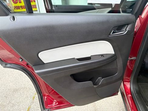 Used 2017 GMC Terrain SLE w/ Chrome Edition FWD image 14