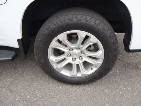 Used 2023 Chevrolet Silverado 1500 LTZ AWD/4WD image 40