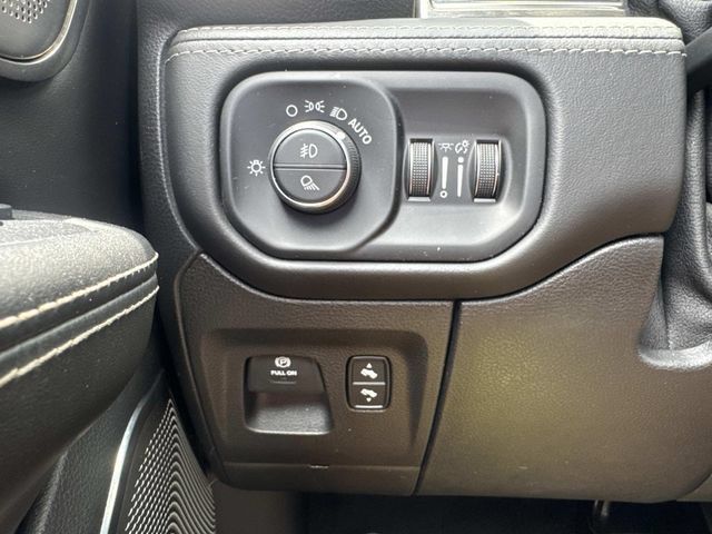 Used 2019 RAM 1500 Limited RWD image 19
