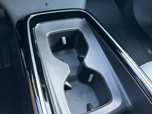 New 2025 Volkswagen ID.4 Pro S image 25