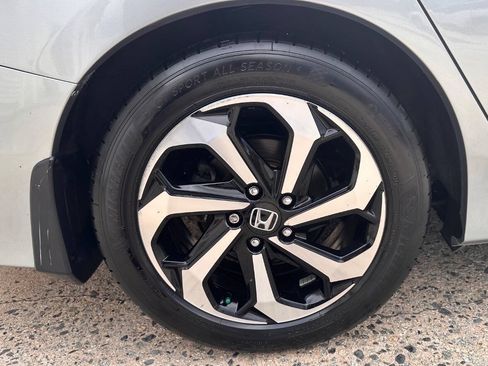 Used 2017 Honda Accord EX-L image 28