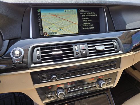 Used 2015 BMW 528i Sedan RWD image 18