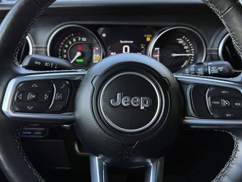 Used 2023 Jeep Wrangler Unlimited Sahara w/ Cold Weather Group AWD/4WD image 45