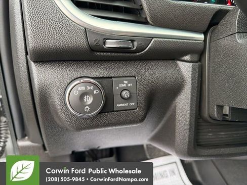 Used 2014 Chevrolet Traverse LT image 14