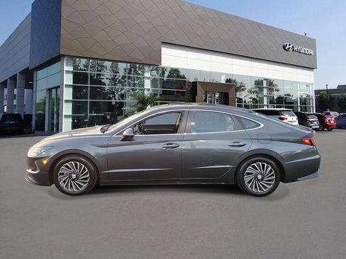 Certified 2023 Hyundai Sonata Limited image 3