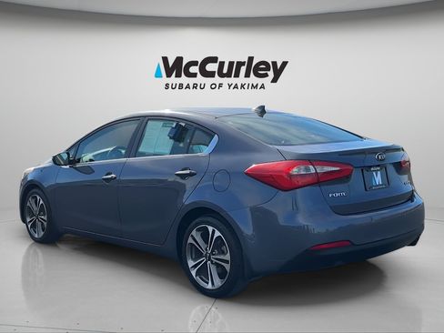 Used 2014 Kia Forte EX w/ Premium Package FWD image 4
