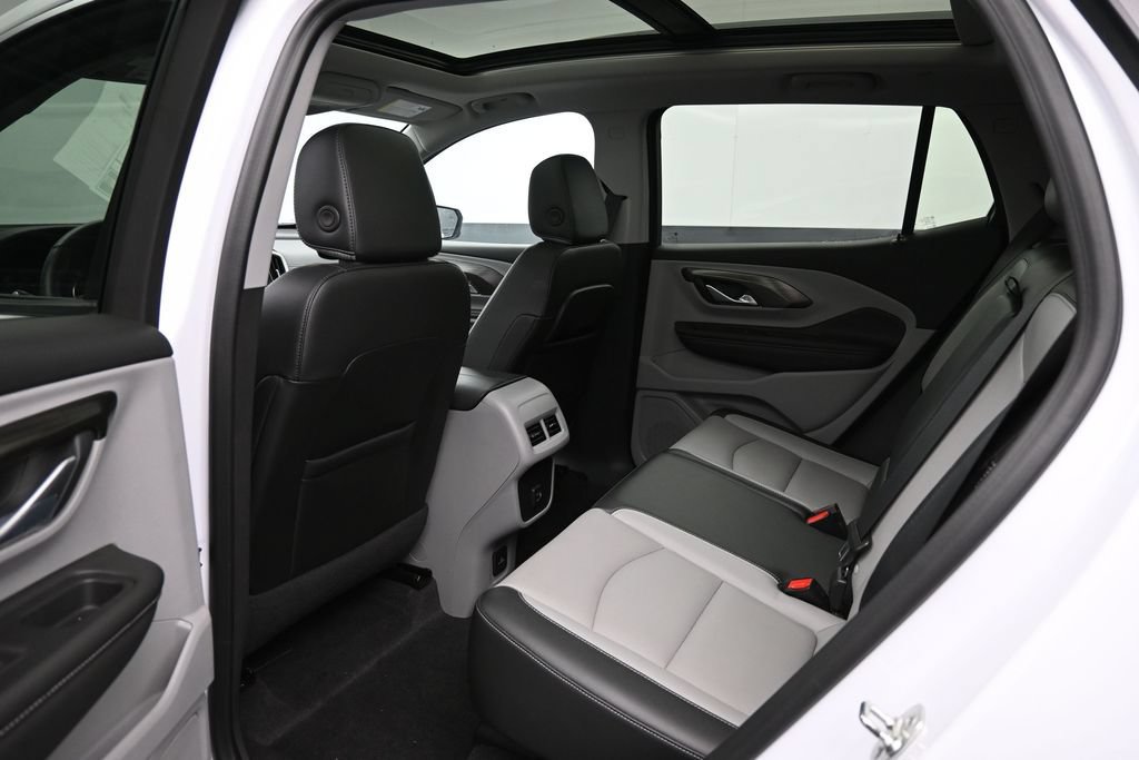 Used 2024 GMC Terrain SLT w/ Infotainment Package II AWD/4WD image 25