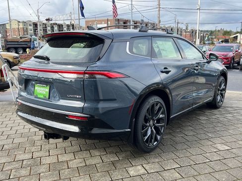 New 2026 Toyota Crown Signia Limited image 5