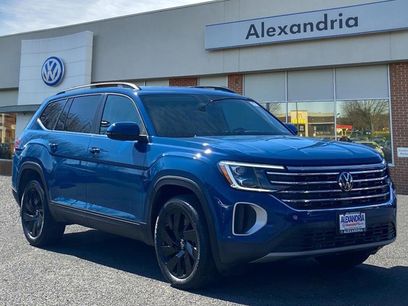 Certified 2025 Volkswagen Atlas SE w/ Panoramic Sunroof Package