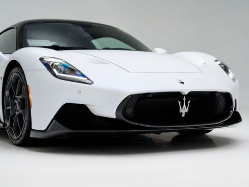 Used 2022 Maserati MC20 Coupe RWD image 38