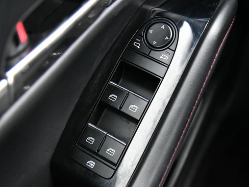 Used 2024 MAZDA CX-30 AWD 2.5 S w/ Preferred Package image 33