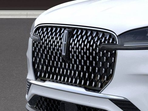 New 2025 Lincoln Aviator Reserve w/ Equipment Group 201A image 18