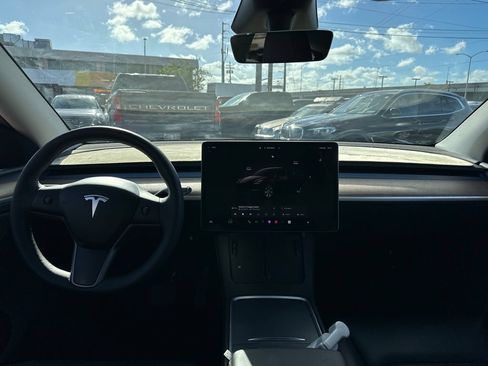Used 2023 Tesla Model Y AWD image 13