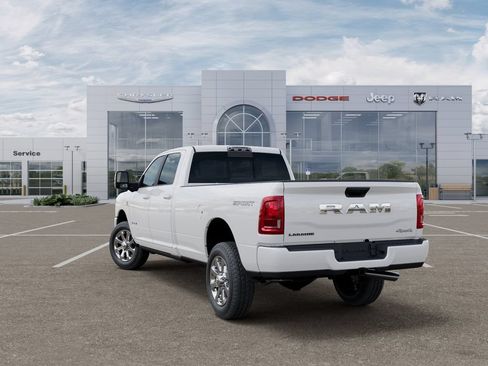 New 2026 RAM 2500 Laramie AWD/4WD image 3