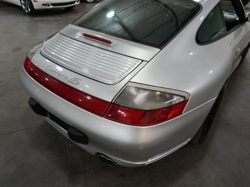 Used 2004 Porsche 911 Carrera RWD image 21