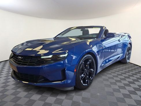 Used 2024 Chevrolet Camaro LT RWD image 3