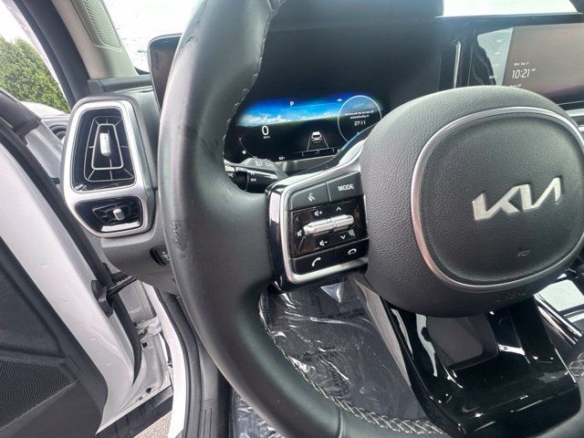 Used 2023 Kia Sorento SX AWD/4WD image 25