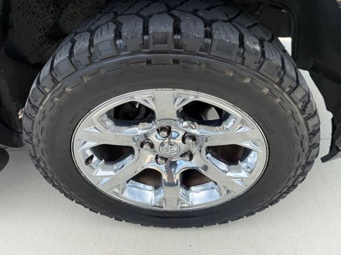 Used 2017 RAM 1500 Laramie AWD/4WD image 14