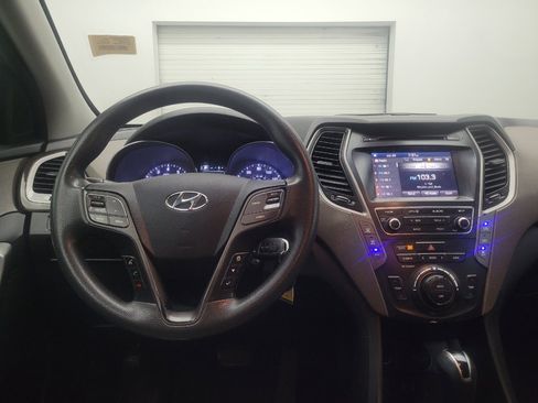 Used 2018 Hyundai Santa Fe SE FWD image 22