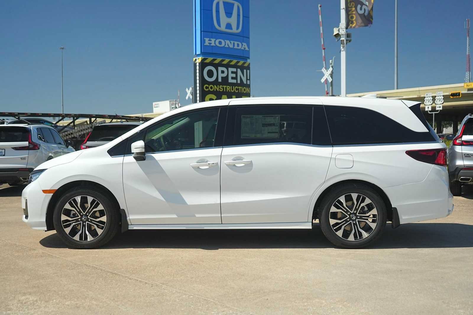 New 2027 Honda Odyssey Elite image 3