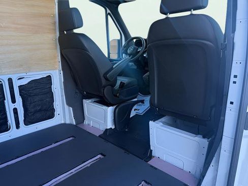 Used 2023 Mercedes-Benz Sprinter 2500 w/ Acoustic Package image 20