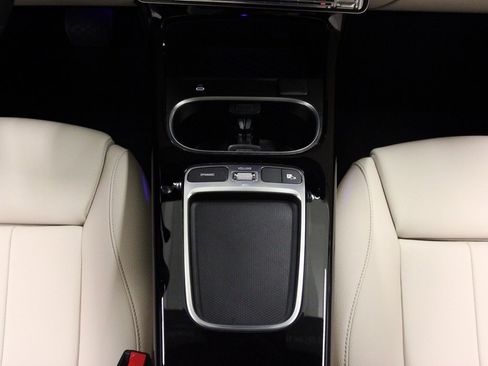 Certified 2025 Mercedes-Benz CLA 250 4MATIC image 16