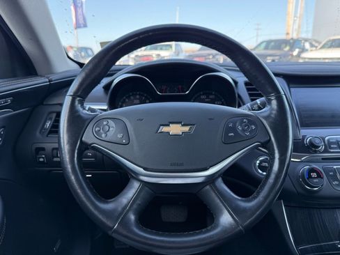Used 2019 Chevrolet Impala Premier w/ Premier Convenience Package image 13