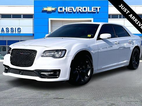 Used 2023 Chrysler 300 S w/ Comfort Group image 3