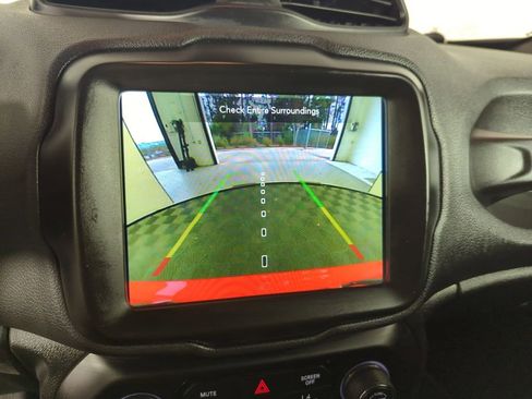 Used 2021 Jeep Renegade Latitude image 26