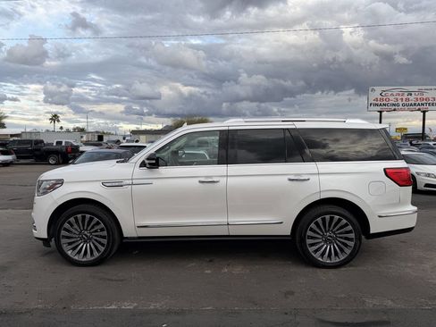 Used 2018 Lincoln Navigator Reserve image 4