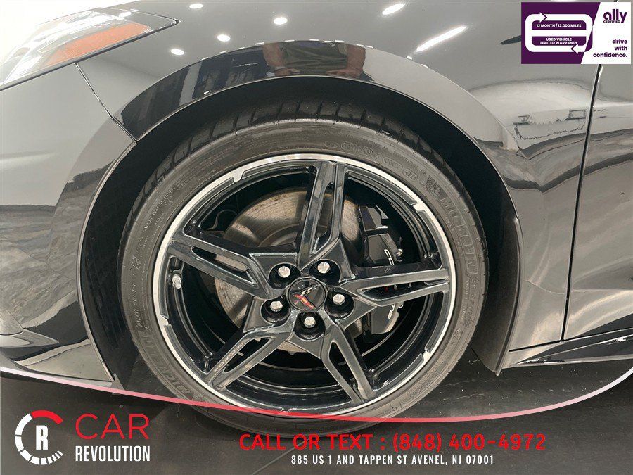Used 2021 Chevrolet Corvette Stingray Premium Conv w/ Z51 Performance Package RWD image 27