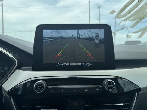 Used 2022 Ford Escape SEL FWD image 18