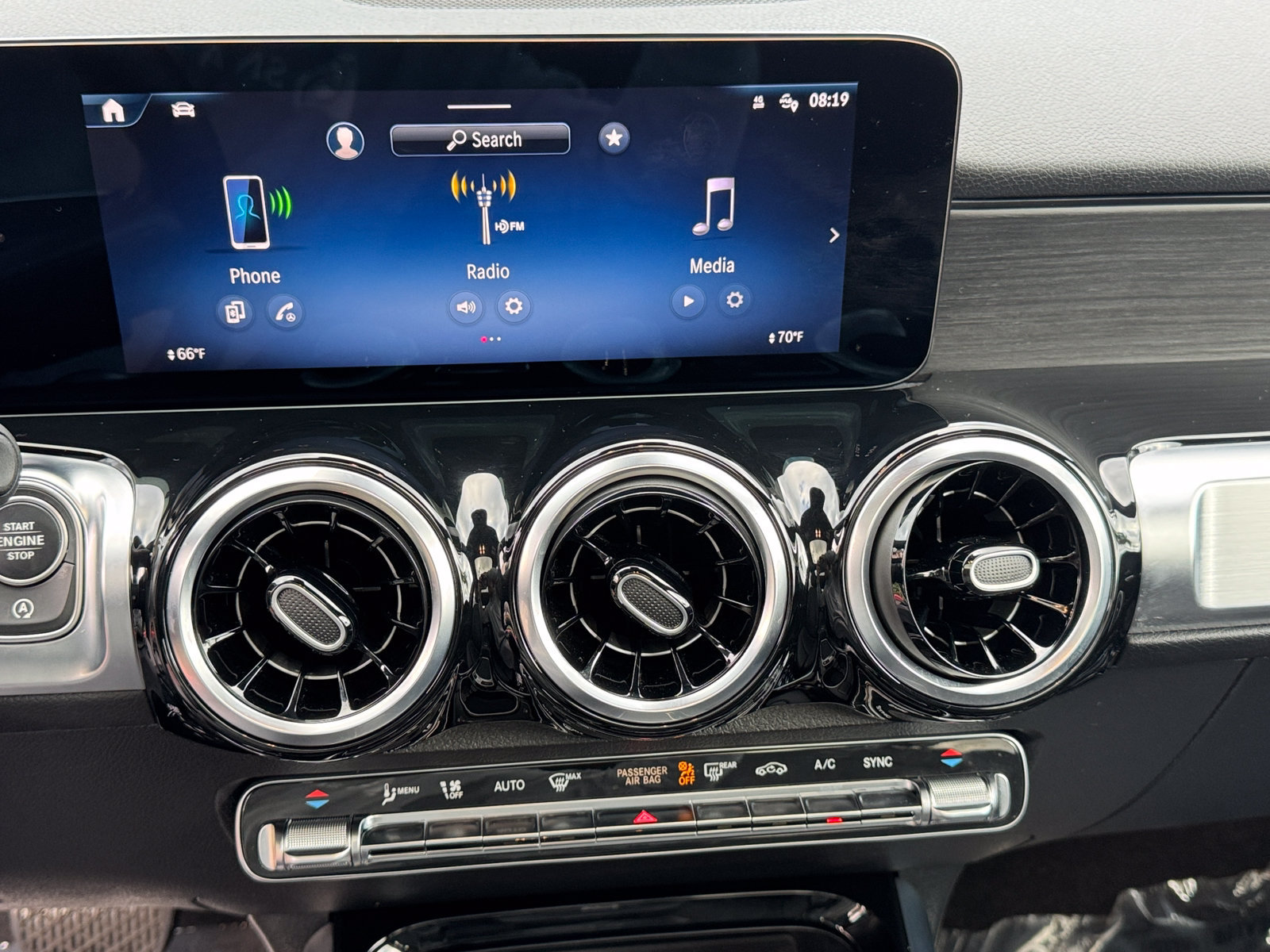 Used 2026 Mercedes-Benz GLB 250 image 21