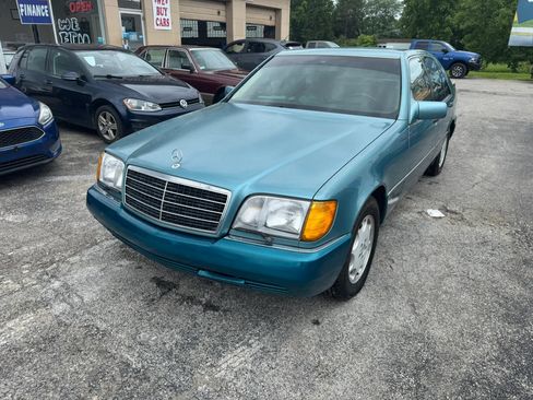 Used 1992 Mercedes-Benz 400 E image 2