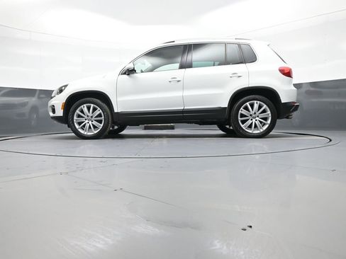 Used 2015 Volkswagen Tiguan SE image 31
