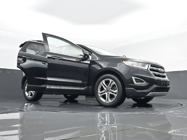 Used 2017 Ford Edge Titanium AWD/4WD image 34