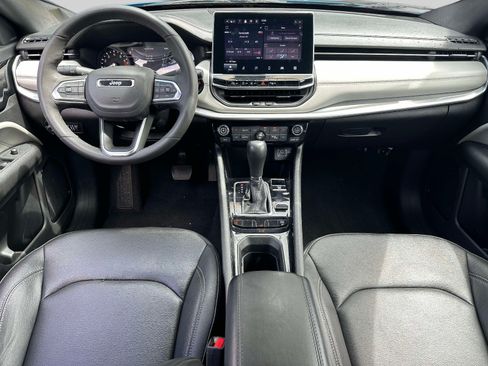 Used 2025 Jeep Compass Limited AWD/4WD image 14