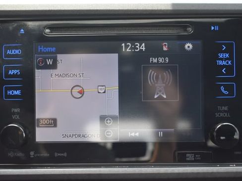 Used 2018 Toyota Tacoma SR5 AWD/4WD image 28
