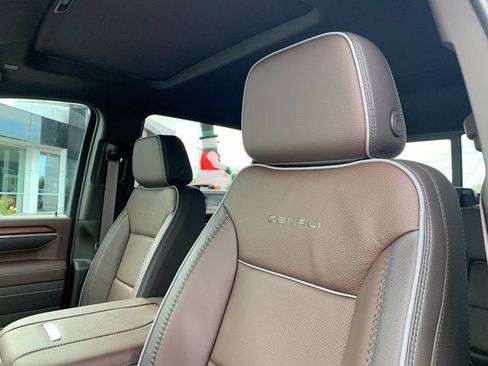 New 2026 GMC Sierra 2500 Denali w/ Technology Package image 19