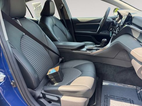 Used 2023 Toyota Camry SE FWD image 15