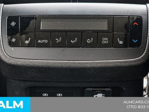 Used 2024 Nissan Pathfinder Platinum FWD image 45