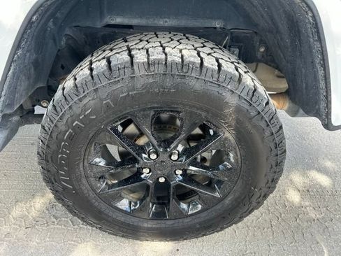Used 2021 Jeep Gladiator Overland AWD/4WD image 20